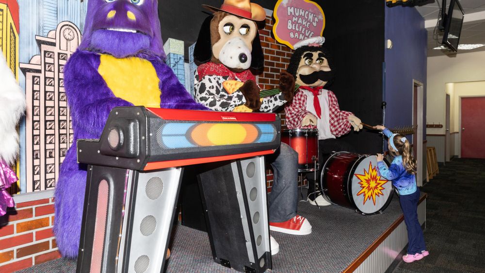 After Outcry, Chuck E. Cheese Says It Will Keep More Animatronic Bands