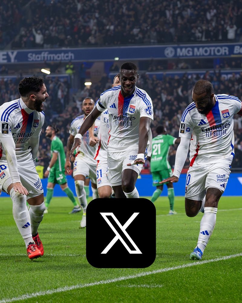 Célébration Lacazette, Niakathe et Cherki lors du derby OL ASSE 