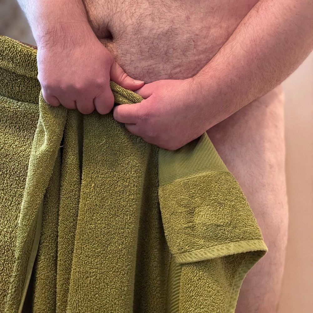 Guy with towel being stolen