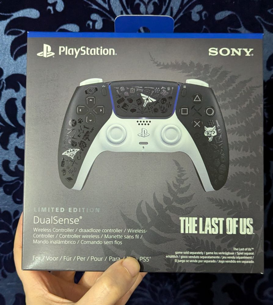 The Last of Us PS5 DualSense Controller Box Front