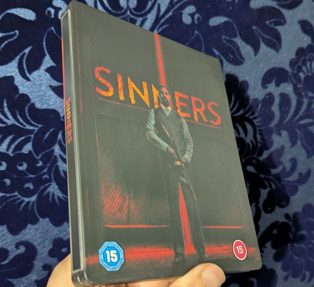 Sinners UHD Steelbook. Front. 