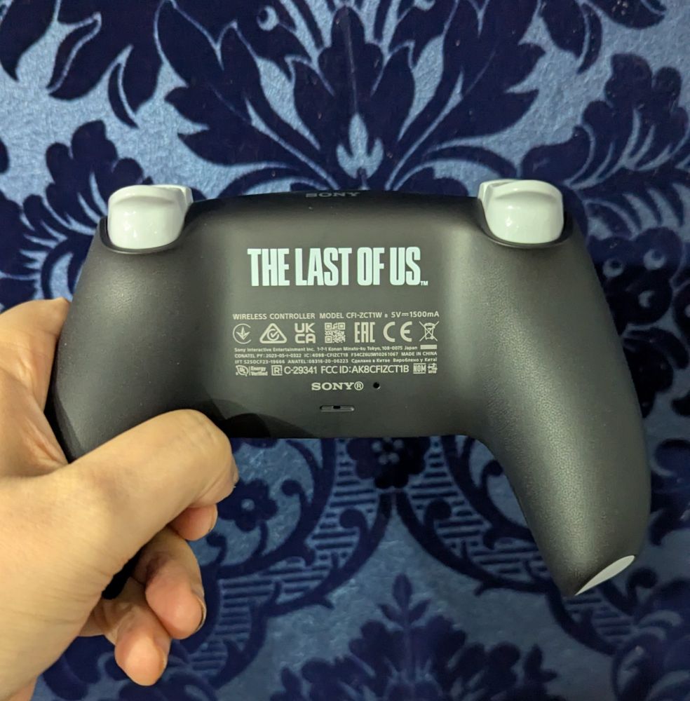 The Last of Us PS5 DualSense Controller Back. 