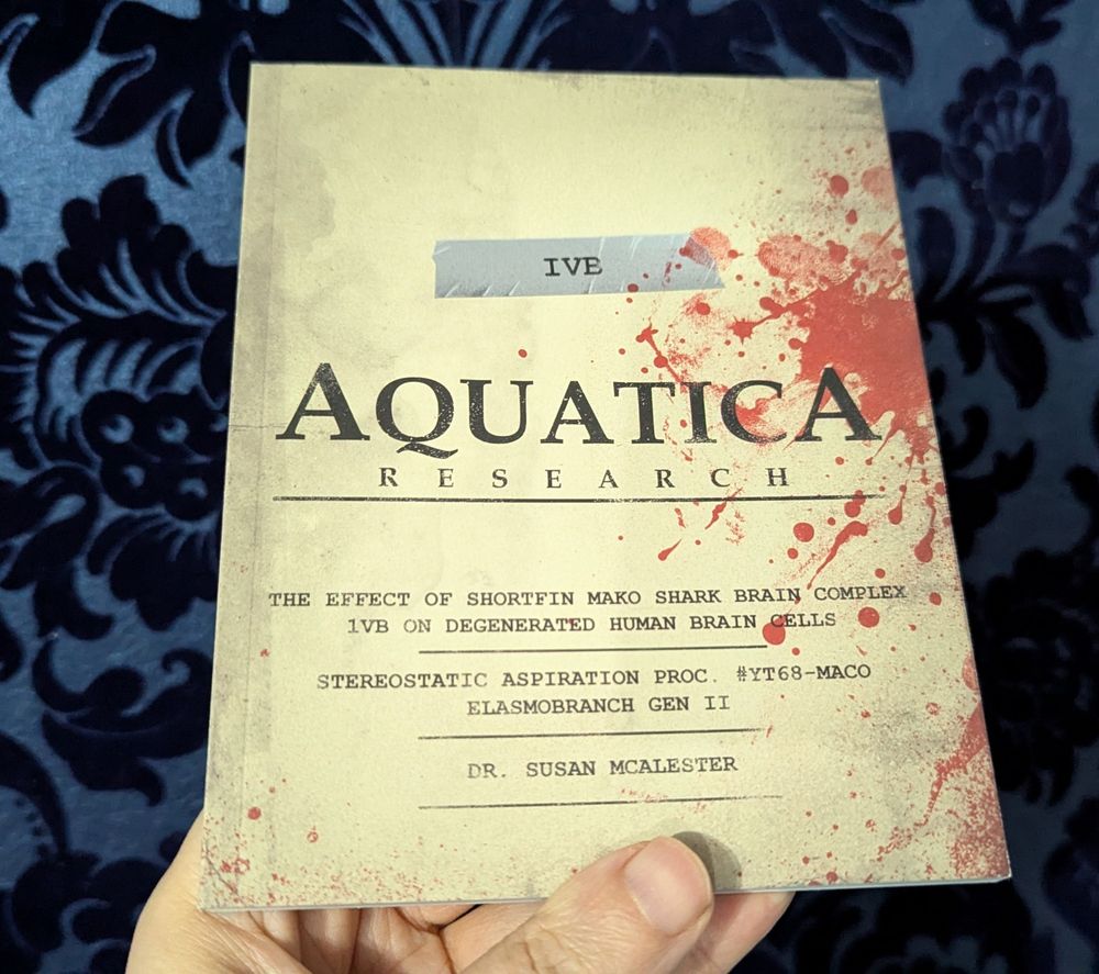 Deep Blue Sea. Arrow boxed set. Booklet. 