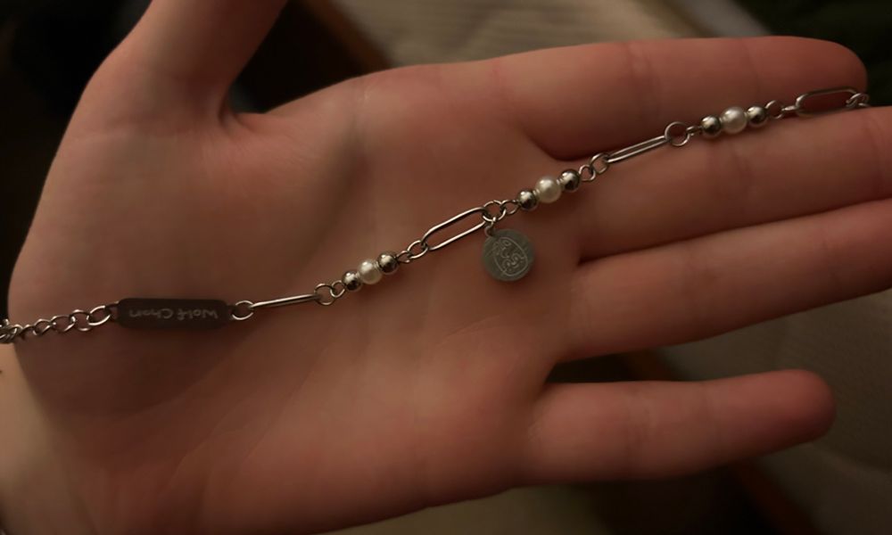 wolf chan skzoo necklace 