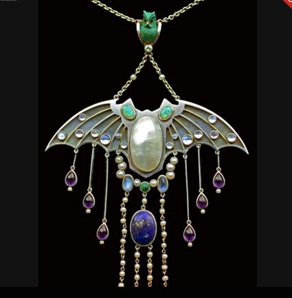 https://www.tademagallery.com/jewellery/d/bat-pendant/208716#