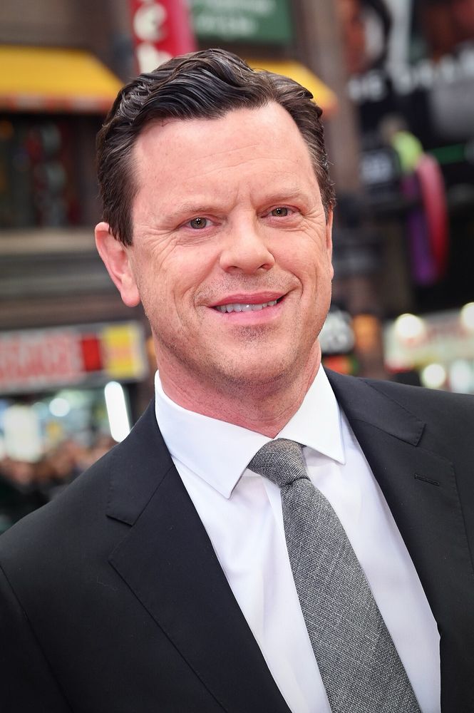 Willie Geist in a suit