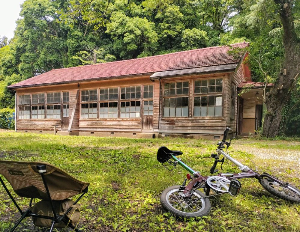 旧佐倉市立志津小学校青菅分校校舎でチェアリング