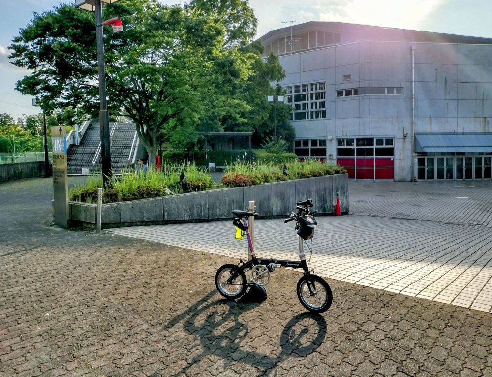 折りたたみ自転車で船橋アリーナに来た