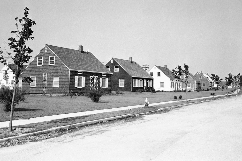 When you think of the origins of American suburbia, the name Levittown may spring to mind. A symbol of post-World War II optimism and domestic comfort, this Long Island development, constructed betwee...
