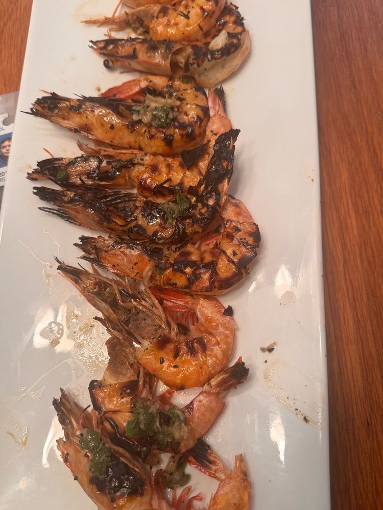 Grilled shrimp with butter 