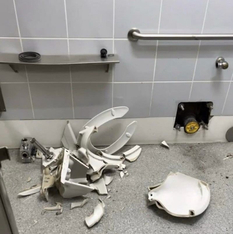Broken toilet 