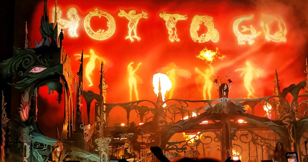 Chappell doing the letter O