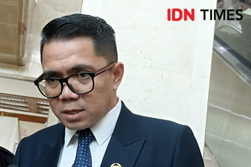 Arteria Dahlan Lepas Jabatan DPR demi Beri Jalan untuk Romy Soekarno 