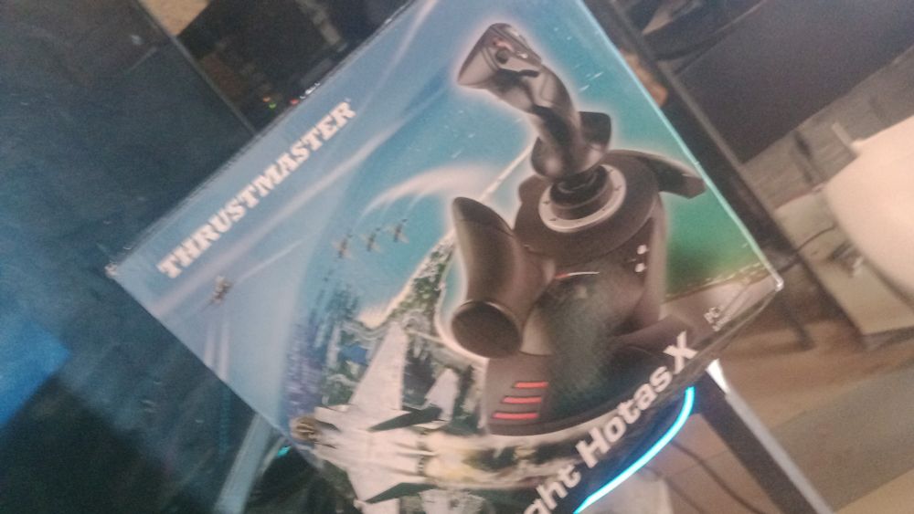 Thrustmaster flight Horas X