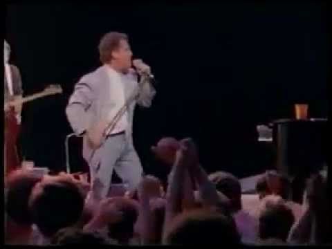 Billy Joel flips out in Moscow in 1987.