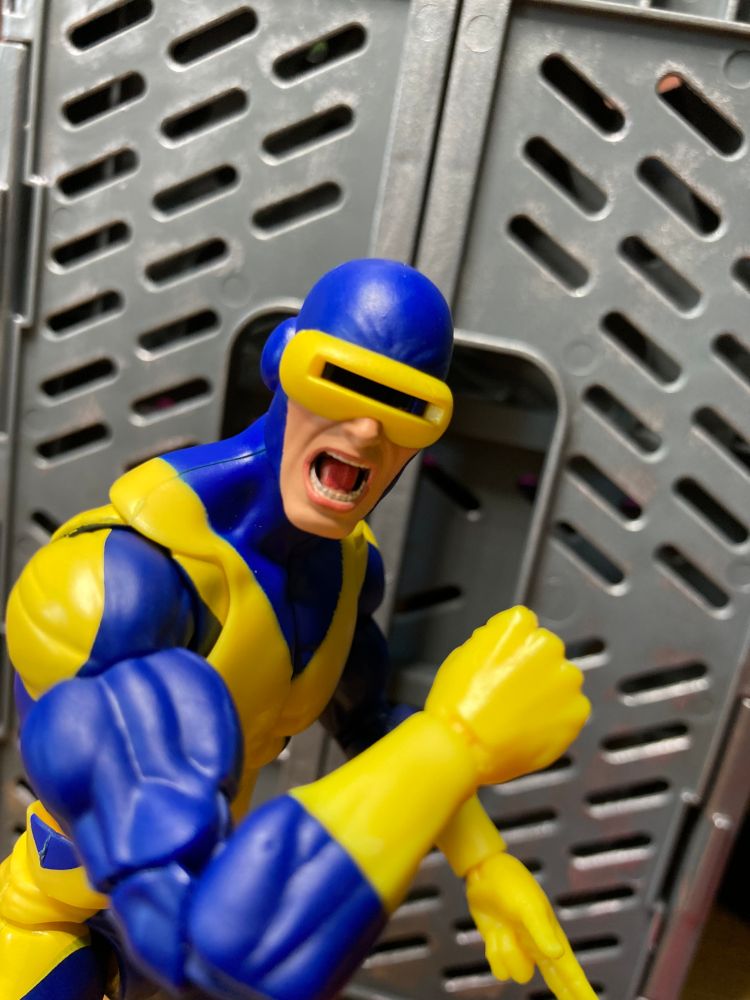 Cyclops just found out his wife Jean, who has been dead for the 4th time this year, is now back in town and evil. Again.