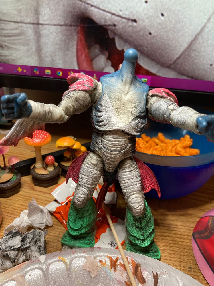 The headless body of Pirantishead.

Now he's just Pirantis. 

please ignore the bowl of cheetos and reeses's ghost wrappers