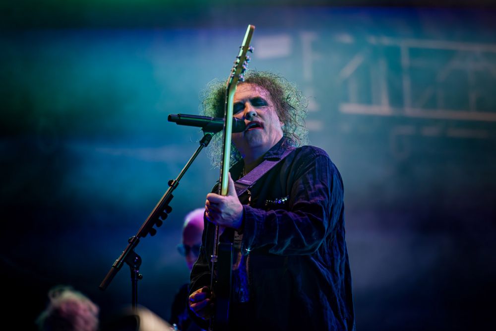 Listen to The Cure's "A Fragile Thing' from 1st album in 16 years