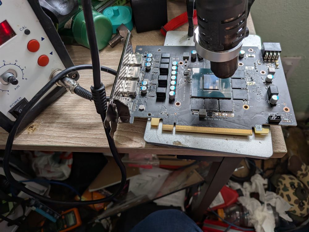 Reflowing the 4070 with hot air
