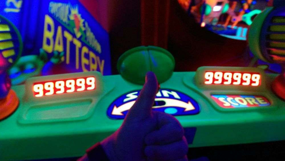 A ride photo from Buzz Lightyear Space Ranger Spin showing 2 million point scores 