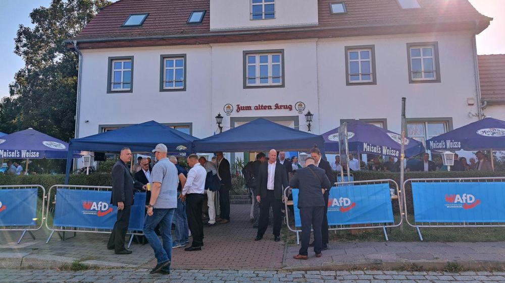 Brandenburg-Wahl: „Wir schieben sie alle ab“ – Polizei prüft Lied auf AfD-Wahlparty in Potsdam