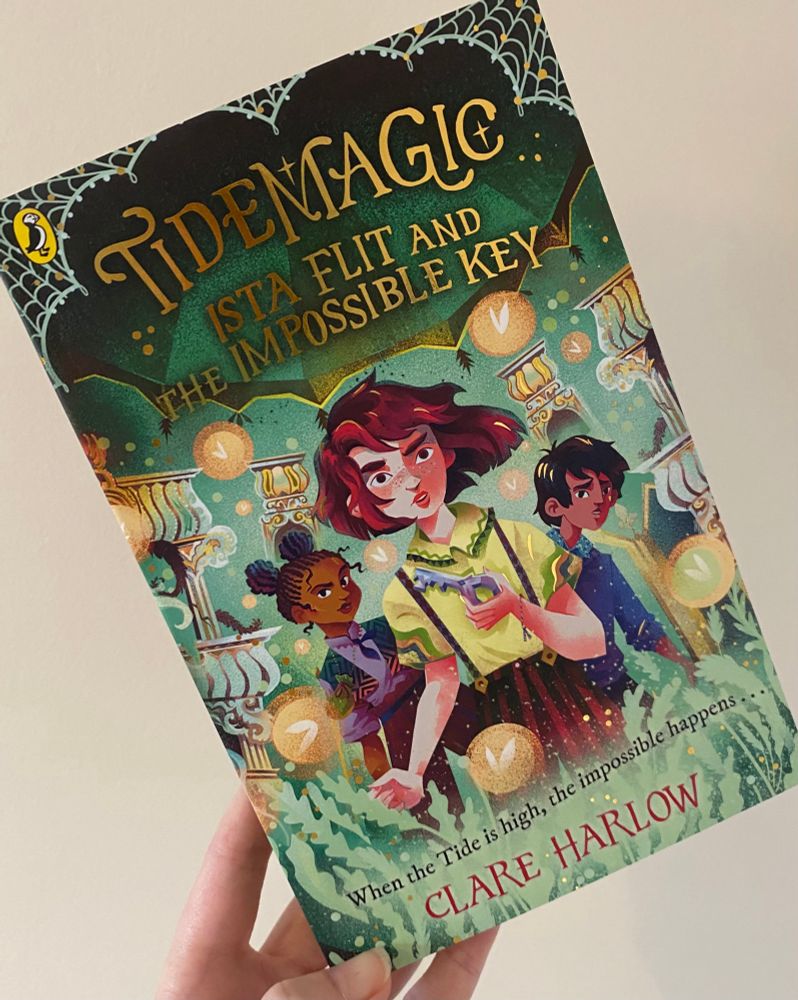 The green cover of Tidemagic : Ista Flit and the Impossible Key 
