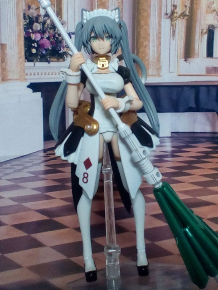 看板娘の「メイドロイド　リアン」です。