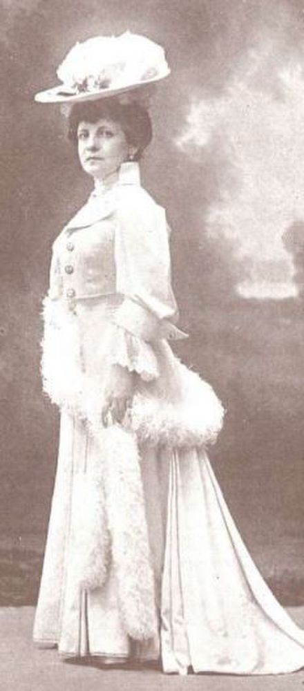 Blanca de los Ríos para "Feminal" (3, junio de 1907). Biblioteca de Cataluña