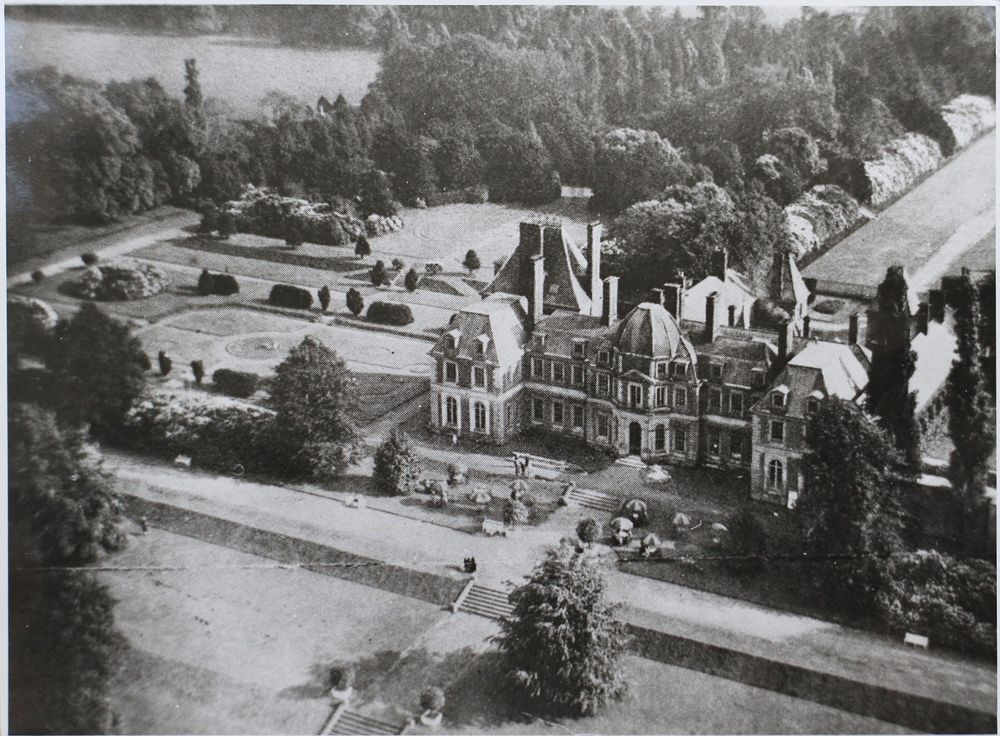 An aerial view (black and white) of Marbury Hall. From: https://foam.merseyforest.uk/?cat=20