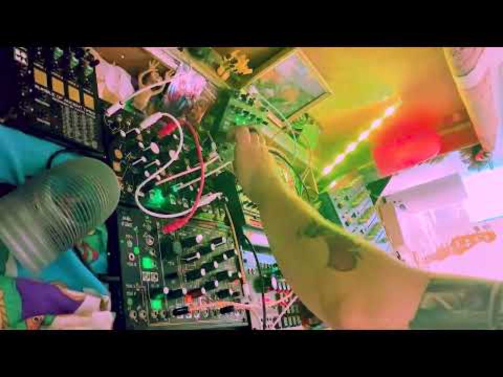 Dark Ambient Modular Synth Drone - Make Noise 0-coast & Strega, 2 Soma RoATs, Bastl Kastle