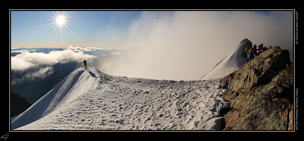 replat de neige au soleil, et sommet à l'ombre