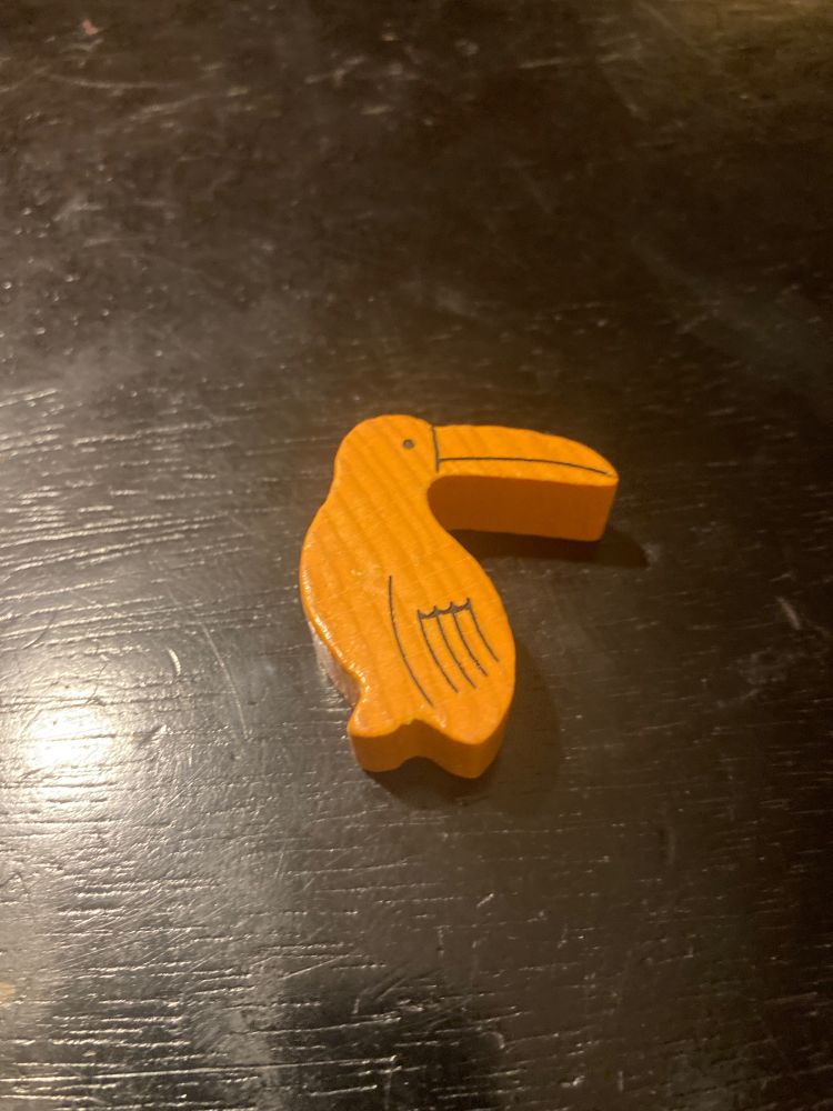 Dieses Vogelvieh aus dem Spiel Tier auf Tier das immer runterfällt weil der Schnabel so mistig ist.