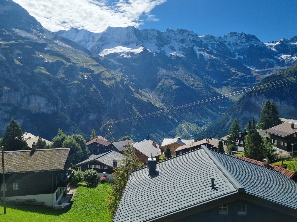 Paysage de Mürren en Suisse. Magnifique montagne et joli village. 
