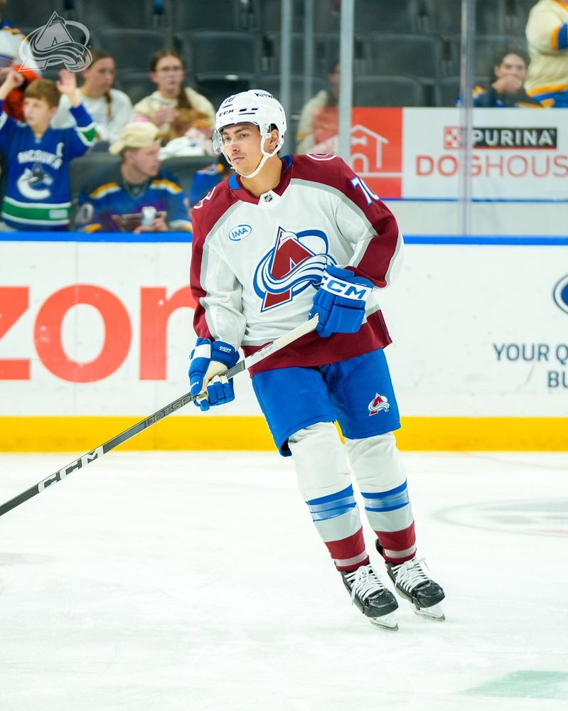 Sam Malinski during warmups