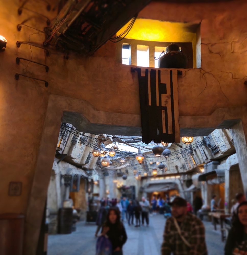 galaxy's edge at disneyland, view of the black spire outpost market alley