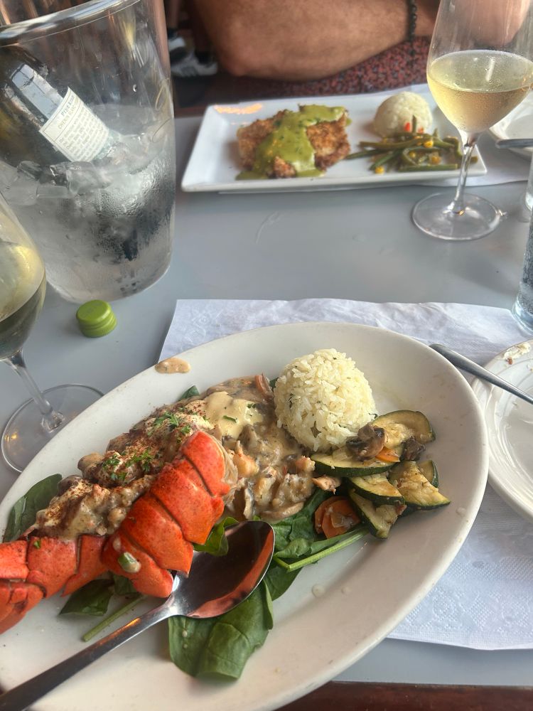 lobster and fish 
