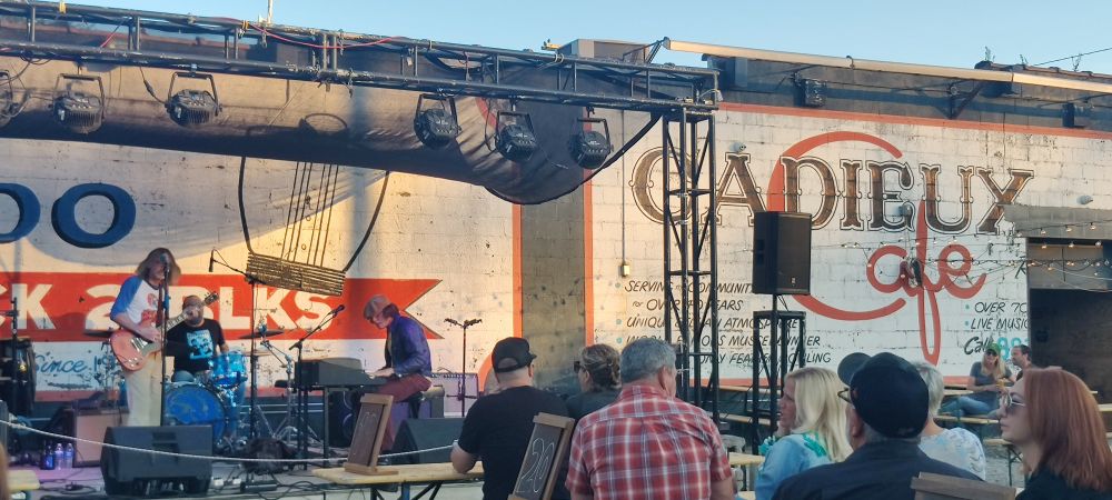 The Muggs at the Cadieux Cafe 