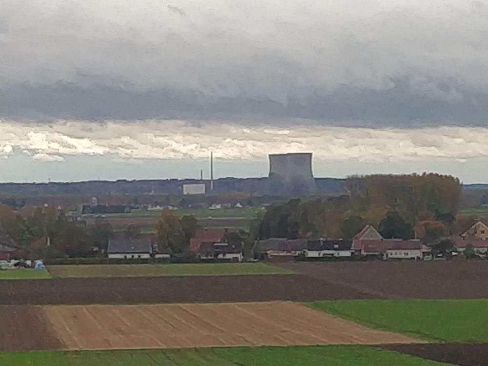 Die Kühltürme vom AKW Grundremmingen 