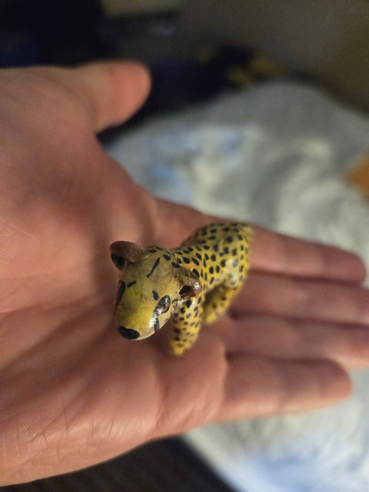 A tiny hand made Cheetah.