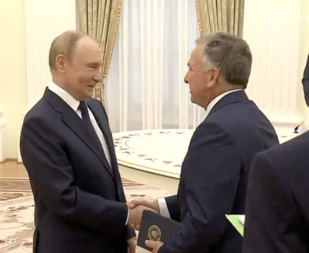 Days before Trump sent his golfing buddy Steve Witkoff to pretend he's going to get stern with Vladimir Putin, all Trump's top spies renewed a secret they share with Putin's own spies. And that likely...