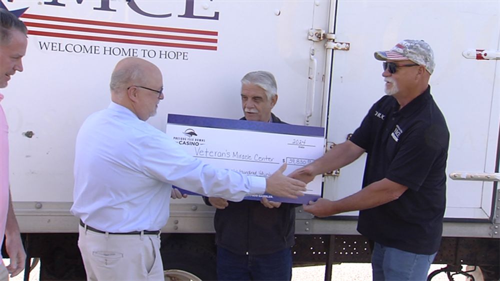 Presque Isle Downs & Casino Donates Nearly $40K to Veterans Miracle Network