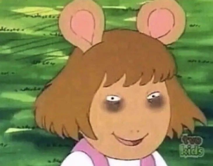 D.W., ein Erdferkel aus der Animationsserie Arthur. Sie hat dunkle Augenringe und sieht sehr müde aus. 