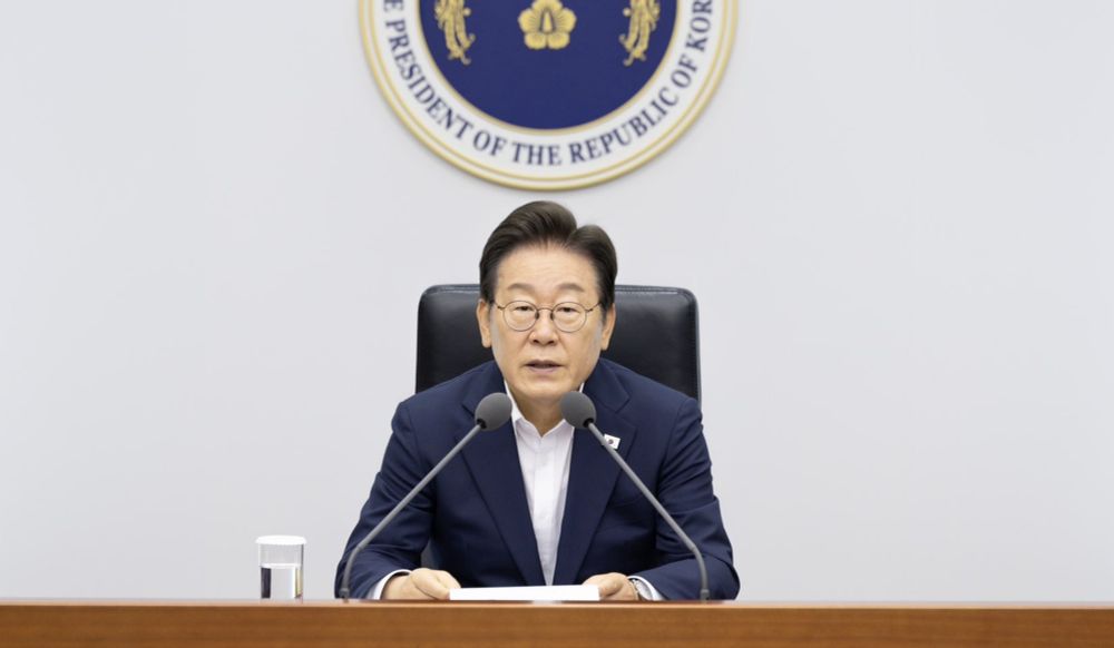 South Korea cannot “readily agree to” expanding the mission of American troops stationed on the peninsula beyond deterring North Korea, President Lee Jae-myung said ahead of his first summit with Donald Trump on Monday. The ROK leader’s remarks, which he made to reporters on a plane en route to Washington, came against the backdrop of […]