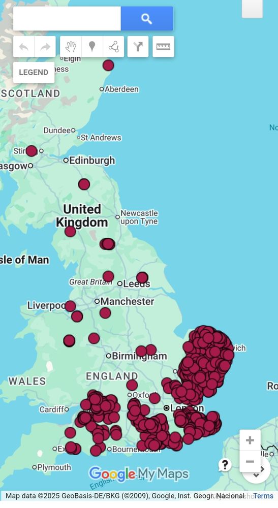 A map of the UK with locations of places called The Street highlighted.
There are a few in Somerset and Dorset/Hampshire, some on Kent and a load in Suffolk and Norfolk for some reason. There are barely any north west of The Wash.