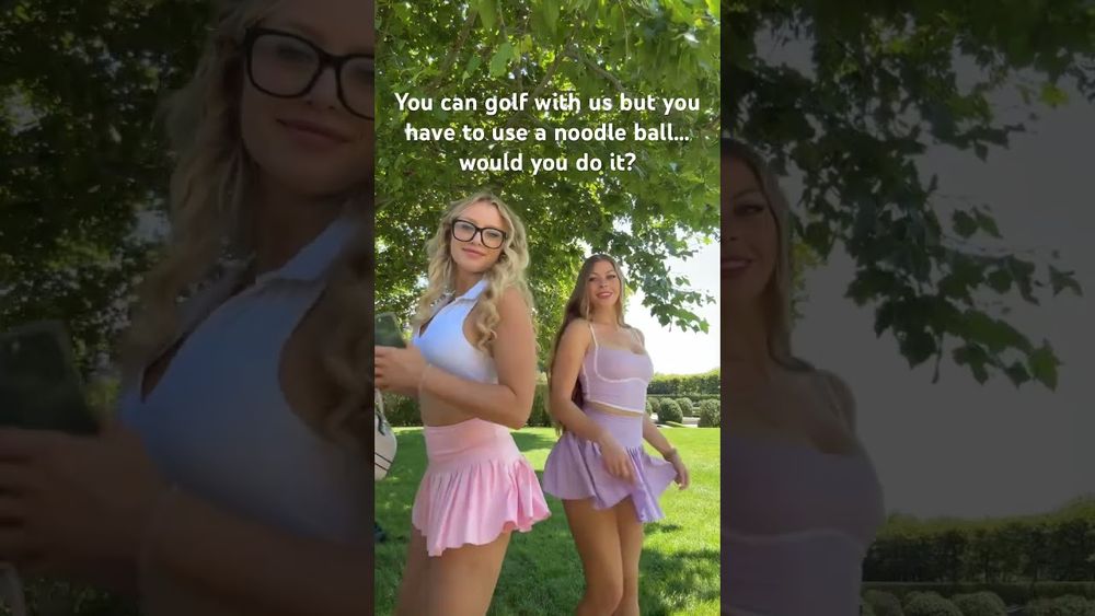 Yes or no? #golfgirls #golfbabes @Patikayy