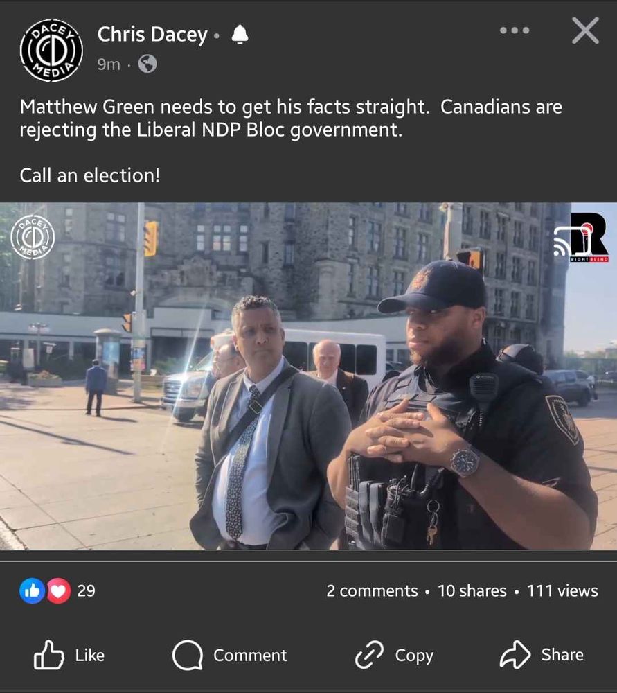 Patriot Smoothie yells at NDP politician 