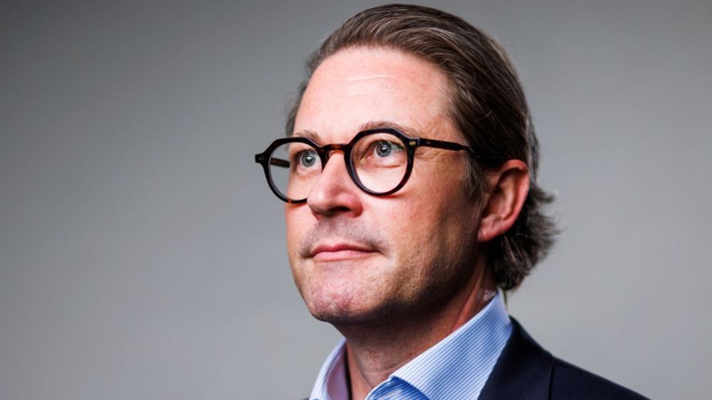 Die Berliner Staatsanwaltschaft hat Anklage gegen den früheren Bundesverkehrsminister Andreas Scheuer erhoben. Der Vorwurf: falsche uneidliche Aussage vor dem Maut-Untersuchungsausschuss des Bundestag...