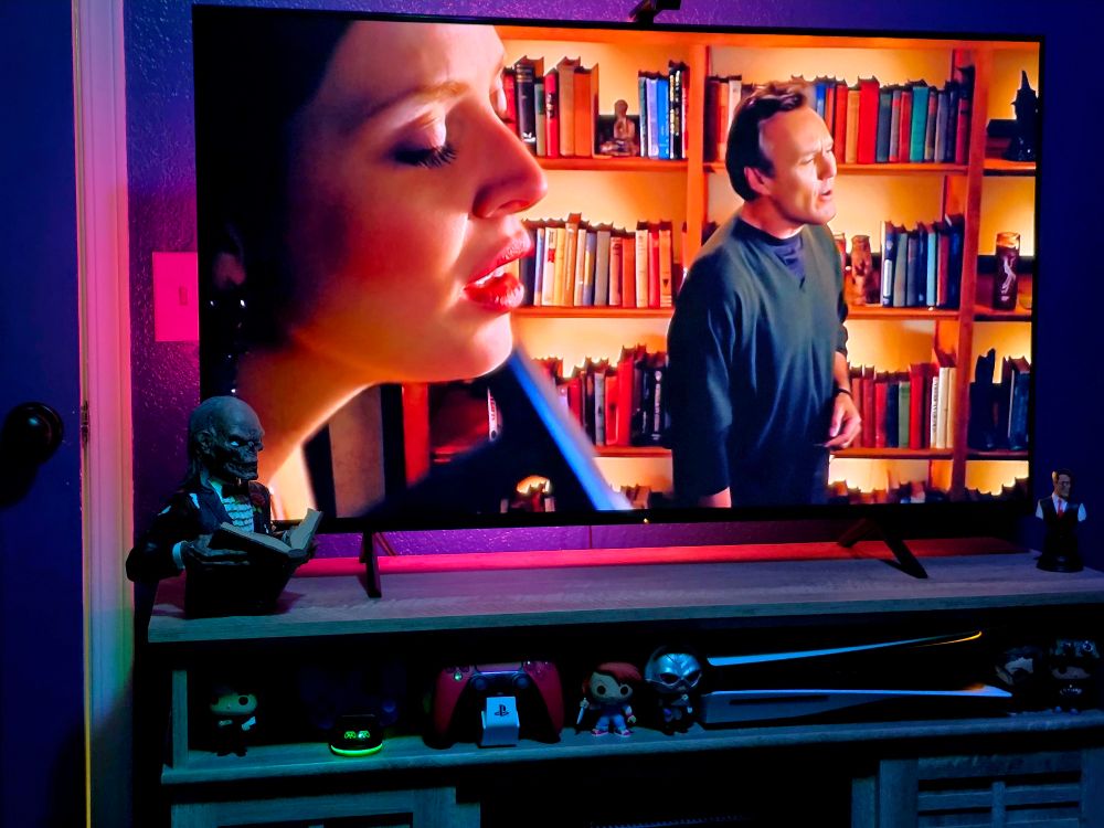 Tara and Giles sing "Wish I Could Stay (Reprise)"