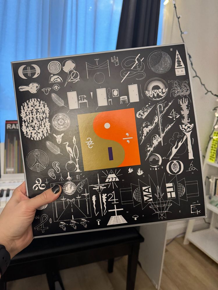 Bon Iver, "22, A million", vinyl record.