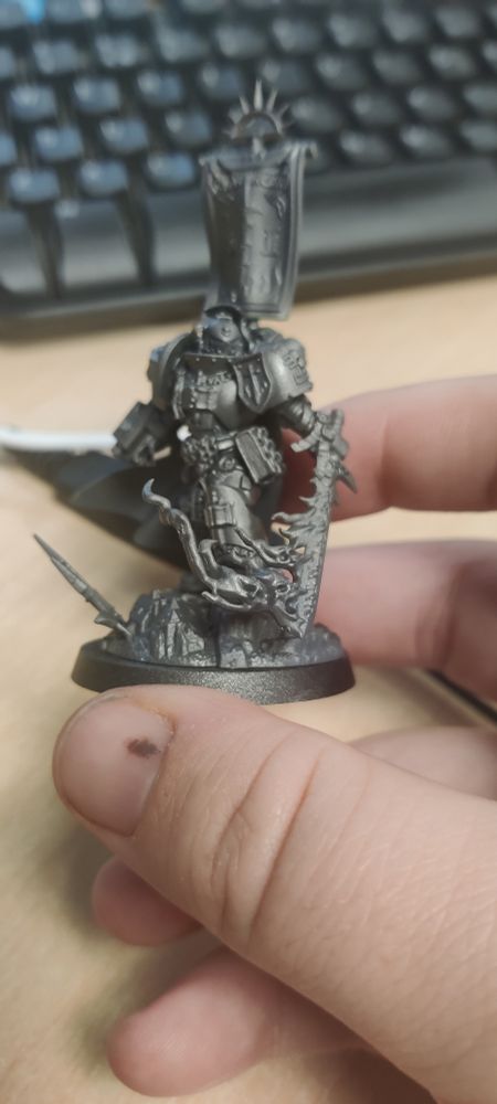 The coolest sword in Warhammer